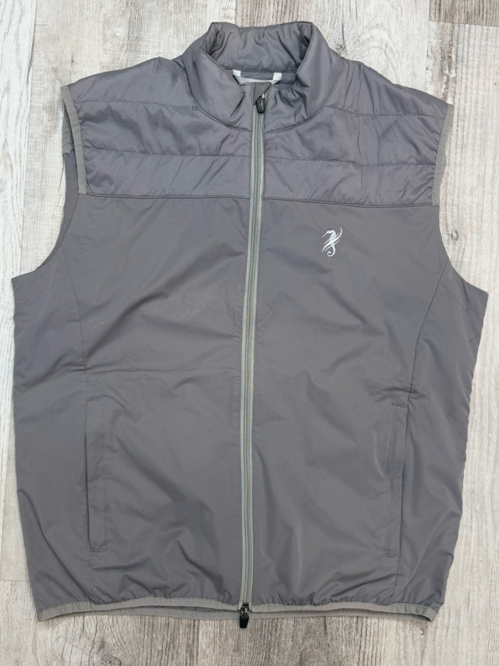 johnnie-O Clutch Golf Vest Men’s Size M Steel Gray Double Zip  Gorpcore